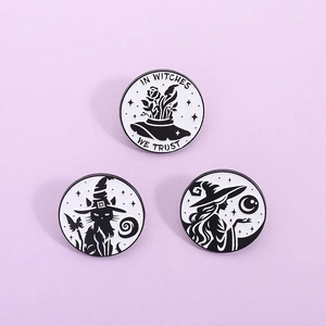 Witch Enamel Pin Set Round Gothic Black White Cat Badge Zinc Alloy Magic Wizard Hat Brooch For Women Halloween Jewelry Gift