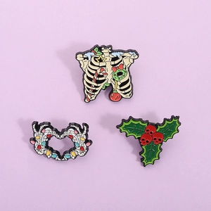 Gothic Skeleton Enamel Pins Set Christmas Ribcage Heart Hand Holly Skull Alloy Brooches For Holiday Party Clothing Jewelry