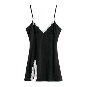 Sottoveste nera sexy con bordo in pizzo, scollo a V e spacco laterale per donna