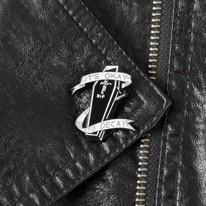 Gothic Punk Alloy Coffin Enamel Pin RIP Ribbon Cross Badge For Clothes Bag Accessories Jewelry Unisex Decoration Brooch