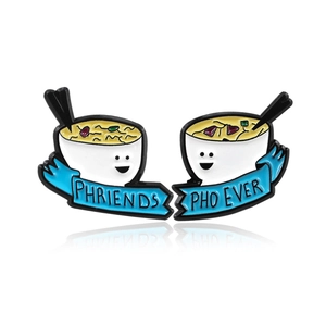 Set de broches émaillées bols Pho avec visages souriants et texte Phriends Pho Ever