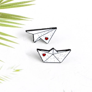 Origami Airplane Boat Enamel Brooch Pin Alloy Glitter White Red Heart Cute Cartoon Lapel Pin Jewelry For Women Friends Gift