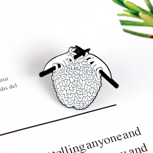 Kreative Gehirn Stricken Legierung Brosche Künstlerische Schwarz Weiß Emaille Pin Für Kleidung Tasche Hut Zubehör Schmuck Unisex