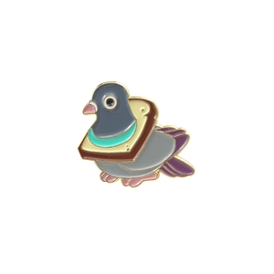 Pin's pigeon avec toast en émail, badge créatif en alliage de zinc aux couleurs vives