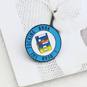 Pin's Rond en Alliage Émaillé I Read The Fucking Book Badge Créatif Pile de Livres Broche pour Sac à Dos Vêtements Déco