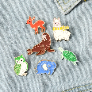 Lot de 6 épingles émaillées d'animaux mignons comme un cerf et un hibou sur denim