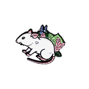 Pin's émaillé souris blanche mignonne avec motifs floraux de lavande et petit cœur