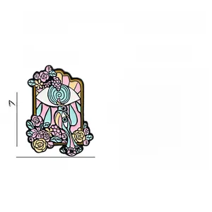 Détails des dimensions des broches créatives en émail avec paon et papillon colorés