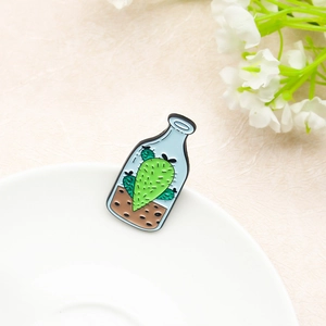 Broche en Émail Cactus Dans Une Bouteille pour Femmes Hommes Mode Alliage Plante Badge Épingle Bijoux Quotidien Décoratif Accessoire de Vêtement