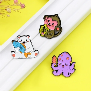 Kreatives Set aus Emaille-Broschen mit Affen-, Eisbären- und Oktopus-Tiermotiven