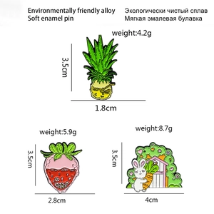 Lot de pins en émail dessin animé avec motifs fraise, ananas et lapin carotte en alliage