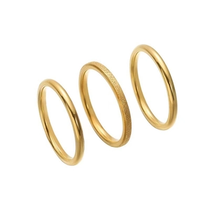 Set van drie goudkleurige roestvrijstalen ringen met gepolijste en matte finish