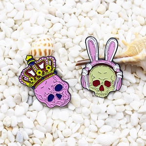 Cute bunny ear headphone skull and crown pink skull alloy enamel brooch set on pebbles