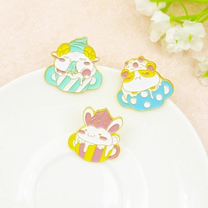 Mignonne Broche en Émail Animaux Cartoon Alliage Goutte d'Huile Lapin Hamster Mouton Tasse à Café Badge Pour Vêtements Sac Accessoires
