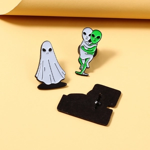 Creative enamel pin set featuring cute hugging aliens and white ghost in zinc alloy metal