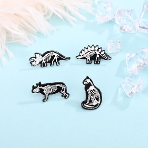 Creative Dinosaur Skeleton Enamel Brooch Pin Gothic Animal Bone Triceratops Cat Rhino Badge Zinc Alloy Jewelry For Unisex
