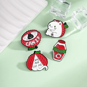 Broche en Émail Créative Forme de Fruit Litchi et Chat en Alliage de Zinc Badge Mignon pour Vêtements et Sacs Unisexe