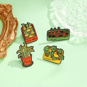 Spilla in Smalto Cartoon Pianta Verdura Simpatica Aloe Carota Calabash Aglio Coniglio Lega di Zinco Spilla Verniciata per Zaino Abbigliamento