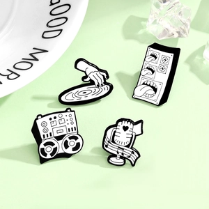 Music World Enamel Brooches Zinc Alloy DJ Hand Turntable Tongue Speaker Tape Recorder Microphone Badge Pin Jewelry For Music Lovers