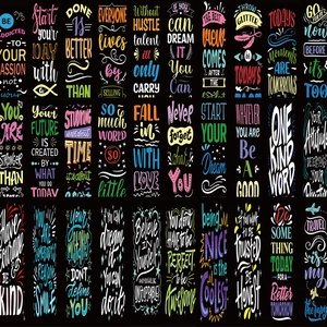 Détail de 30 marque-pages artistiques colorés avec des citations inspirantes dessinées