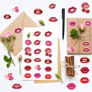 500pcs red lip stickers roll with cherry heart patterns for gift wrapping and journals