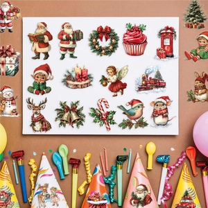 Detailweergave van vintage kerststickers met de kerstman en rendieren op witte ondergrond