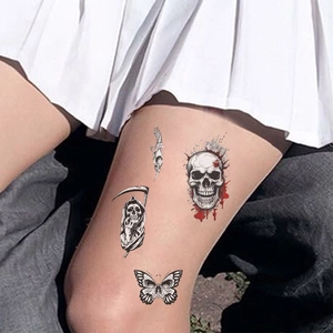 Wasserdichte temporäre Tattoo-Sticker mit Gothic-Totenkopf, Sensenmann und Dolch Design