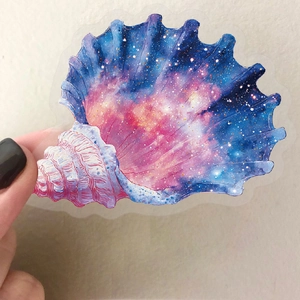 Transparenter Muschelaufkleber mit Sternengalaxie-Muster und schimmernden Golddetails