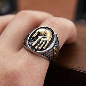 Bague franc-maçon bicolore pour homme avec emblème de paume et symbole du compas