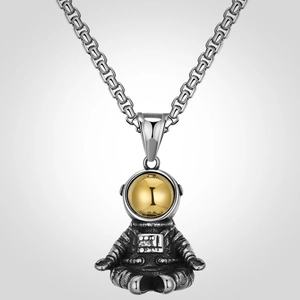 Pendentif Seul Astronaute en Acier Inoxydable Masque Doré Rétro Collier Spaceman pour Hommes Femmes Hip Hop Streetwear