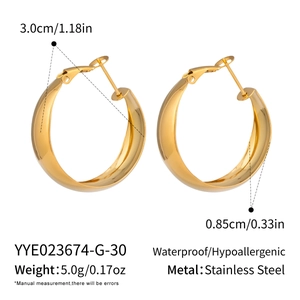 Polished gold stainless steel hoop earrings with 3cm diameter and 0.85cm thickness