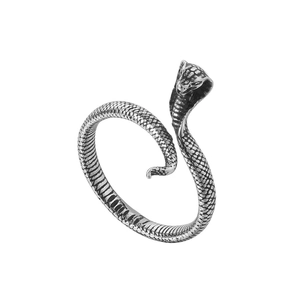 Vintage silver cobra snake ring in gothic punk style with detailed scales and oxidized finish
