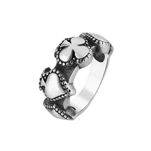 Vintage Stainless Steel Poker Ring For Men Retro Spade Club Heart Pattern Oxidized Blackened Punk Gothic Band Finger Jewelry