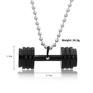 Vue détaillée du collier pendentif haltère noir avec dimensions 3,7 cm et poids de 24,5 g