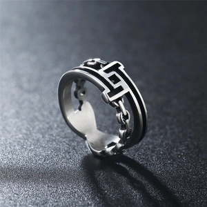 Punk vintage titanium steel chain ring with Greek meander pattern in silver finish