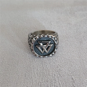 Men's vintage Valknut Viking ring in aged silver finish with hammered steel texture