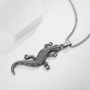 Collana con ciondolo a forma di lucertola punk retrò in acciaio inossidabile argento antico