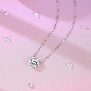 Collier en argent 925 avec pendentif fleur en moissanite de 6,5mm et chaîne délicate