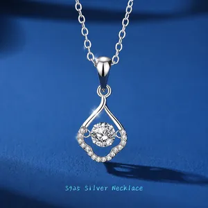 Collier en argent S925 avec pendentif trèfle en goutte d'eau et moissanite étincelante