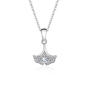 Élégant collier pendentif feuille de ginkgo en argent S925 avec moissanite pavée