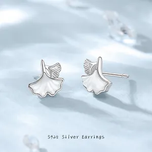 Prachtige 925 sterling zilveren ginkgoblad oorbellen met witte schelp voor dames