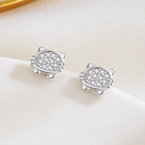 Minimalist s925 silver cat stud earrings with sparkling pavé cubic zirconia