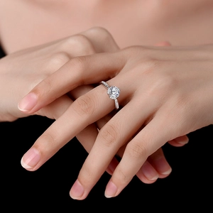 Elegant S925 sterling silver crown ring with a 1 carat moissanite and side stones