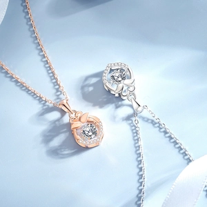 S925 silver swan necklace with dancing heart pendant in rose gold and silver finishes