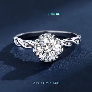 Anello in Argento Sterling 925 Moissanite da Un Carat per Donna Taglio Rotondo Zirconia Halo Fascia Intrecciata Anello di Fidanzamento Gioielli
