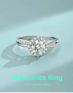 Makroansicht des S925 Silberrings mit Halo-Moissanit-Stein und Pavé-Ringband