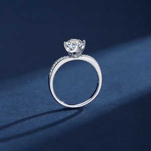 Luxury 925 sterling silver ring with sparkling round moissanite in crown setting
