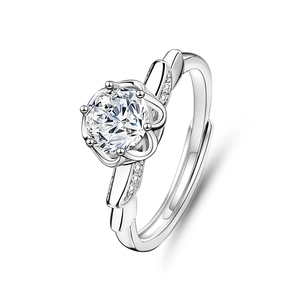 Detailansicht S925 Silberring mit 6-Krallen-Moissanit und gedrehtem Ringband Design