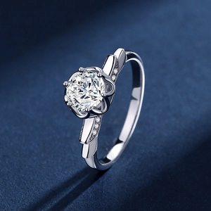 Eleganter S925 Sterlingsilber Moissanit Ring mit Sechs-Krallen-Fassung und Blütenakzenten