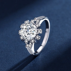 S925 sterling silver halo ring with floral bud design and brilliant moissanite stone